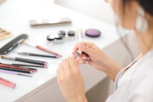 たるみ毛穴に効かない化粧品の見分け方は？