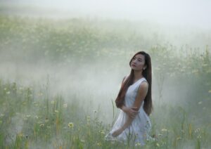 毛穴改善には化粧品と美容医療、どっちが効果的？