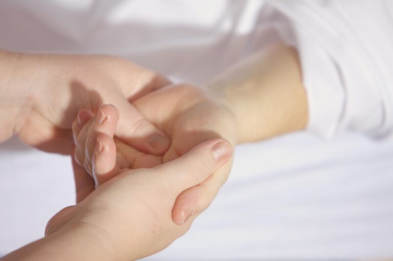 毛穴治療は高いだけで効果ないの？その真実を解説します！